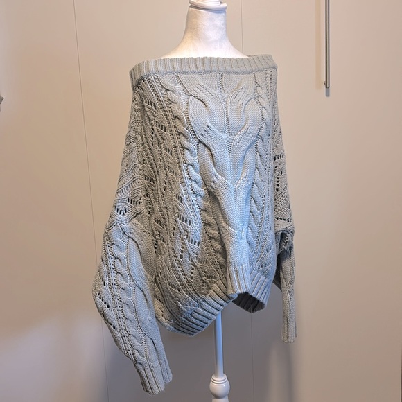 Light gray off the shoulder sweater - Picture 3 of 4